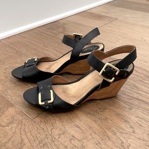 Clarks Artisan Black Wedge Sandals size 8M